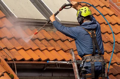 Démoussage et hydrofuge de toiture à Haraucourt
